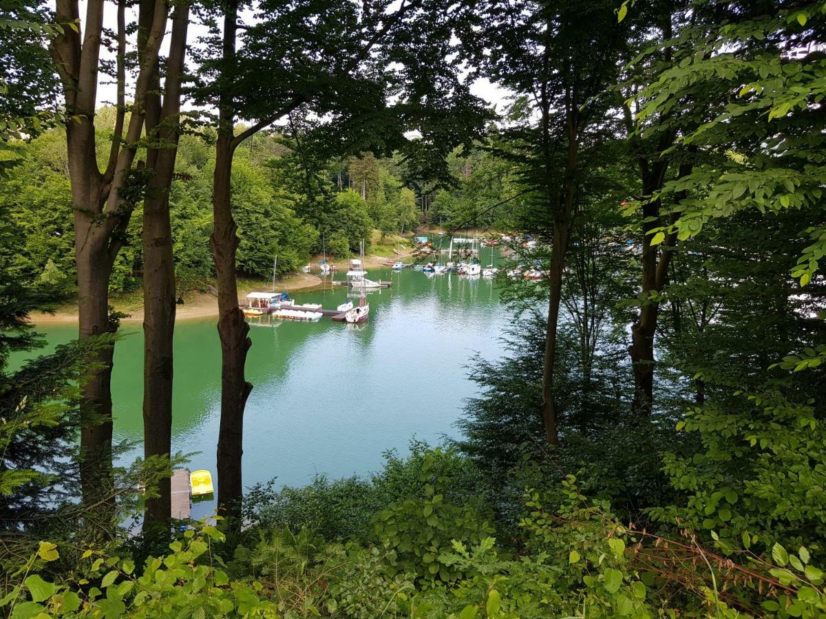 Caloroczne Domki Nad Zatoka Polańczyk Exteriör bild